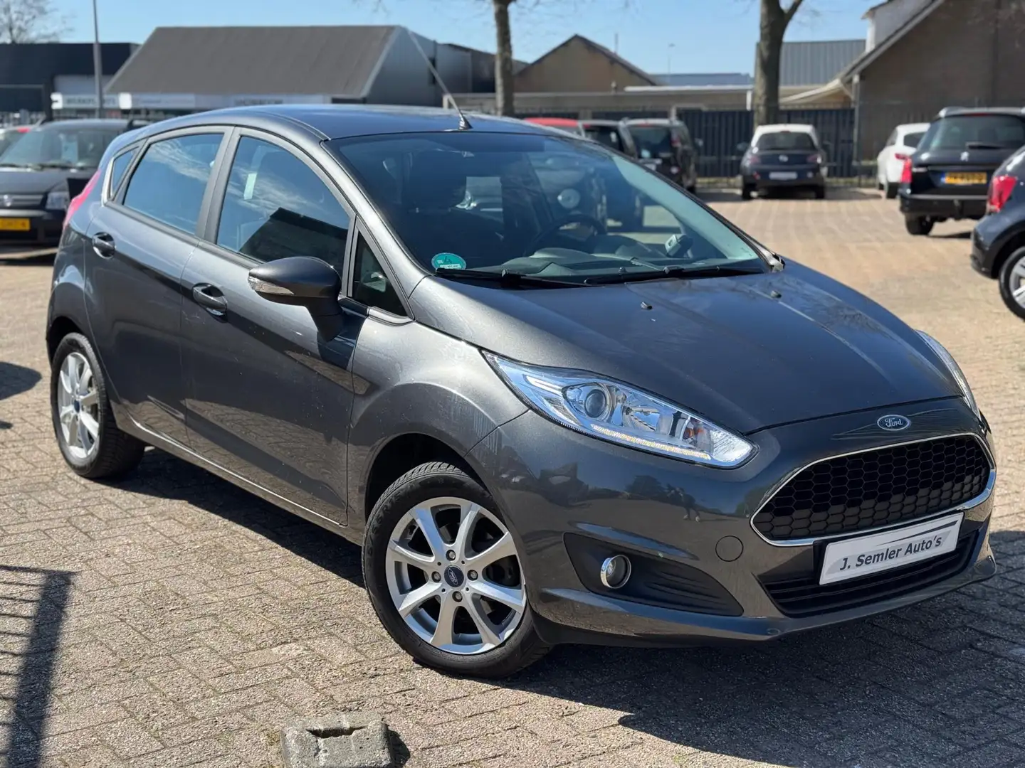 Ford Fiesta 1.0 Titanium AIRCO 5DEURS STOELVERW. CAMERA NW.APK Grau - 2