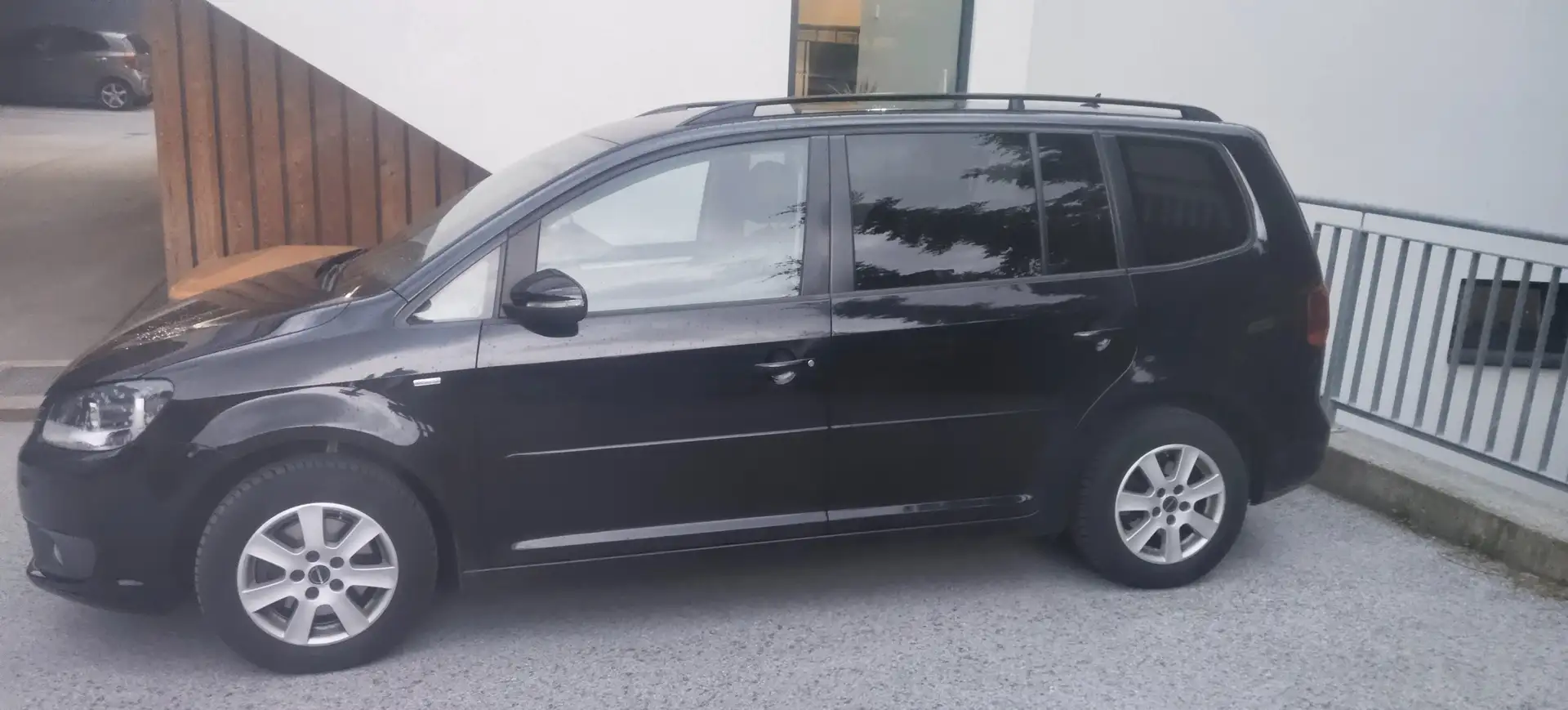 Volkswagen Touran Touran Comfortline BMT 1,2 TSI Comfortline Schwarz - 2