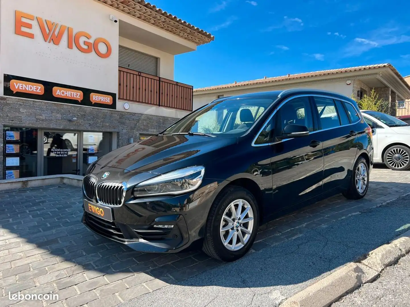 BMW 216 serie 1.5 216 d 115ch 7 places bva design tva recup (13325 ht) 1ère main suivi complet options +++ Noir - 1