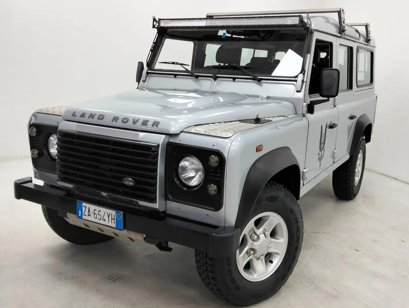 Land Rover Defender 110 2.4 TD4 Station Wagon E N1 Argento - 1