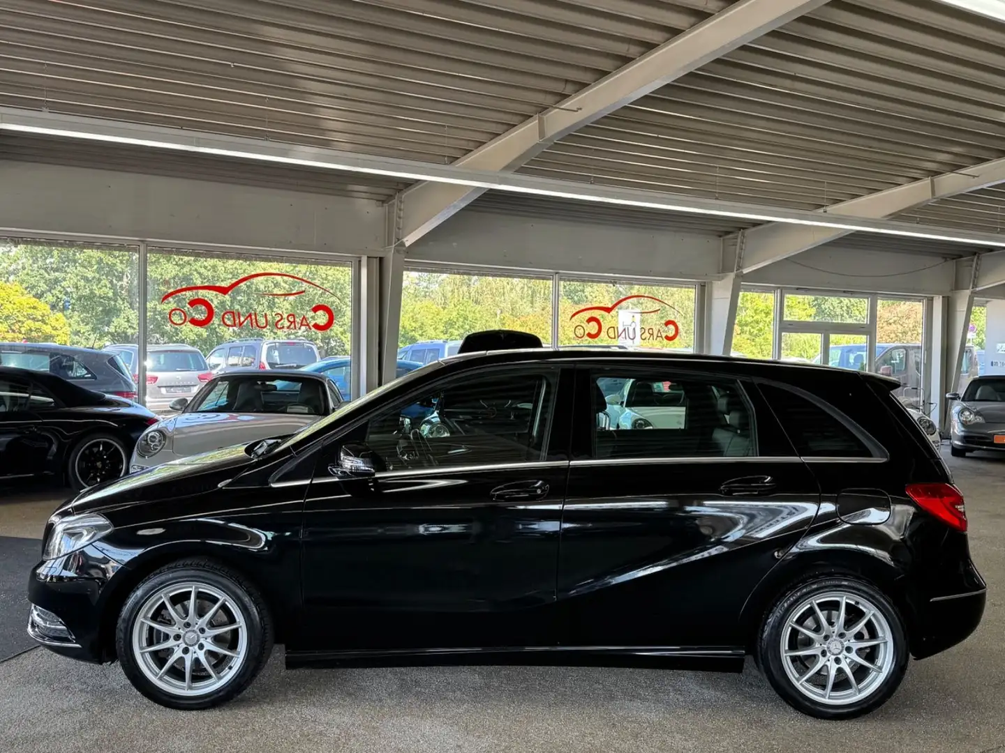 Mercedes-Benz B 200 ATG 1 Hand *SHZ*NAV*PAN*BX*TEM*PDC*RK* Zwart - 2