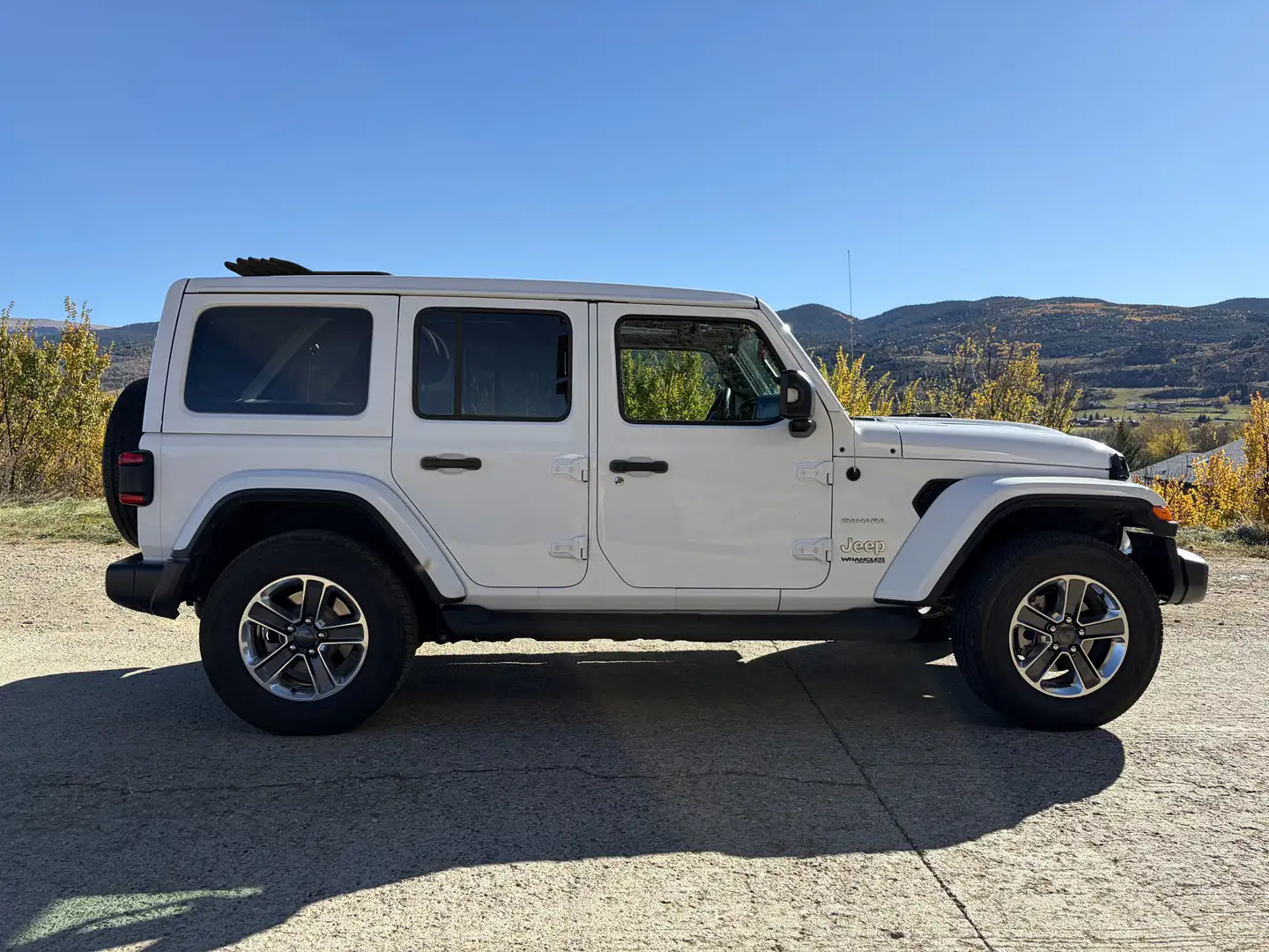 Jeep Wrangler Unlimited 2.2CRD Sahara 8ATX - 1