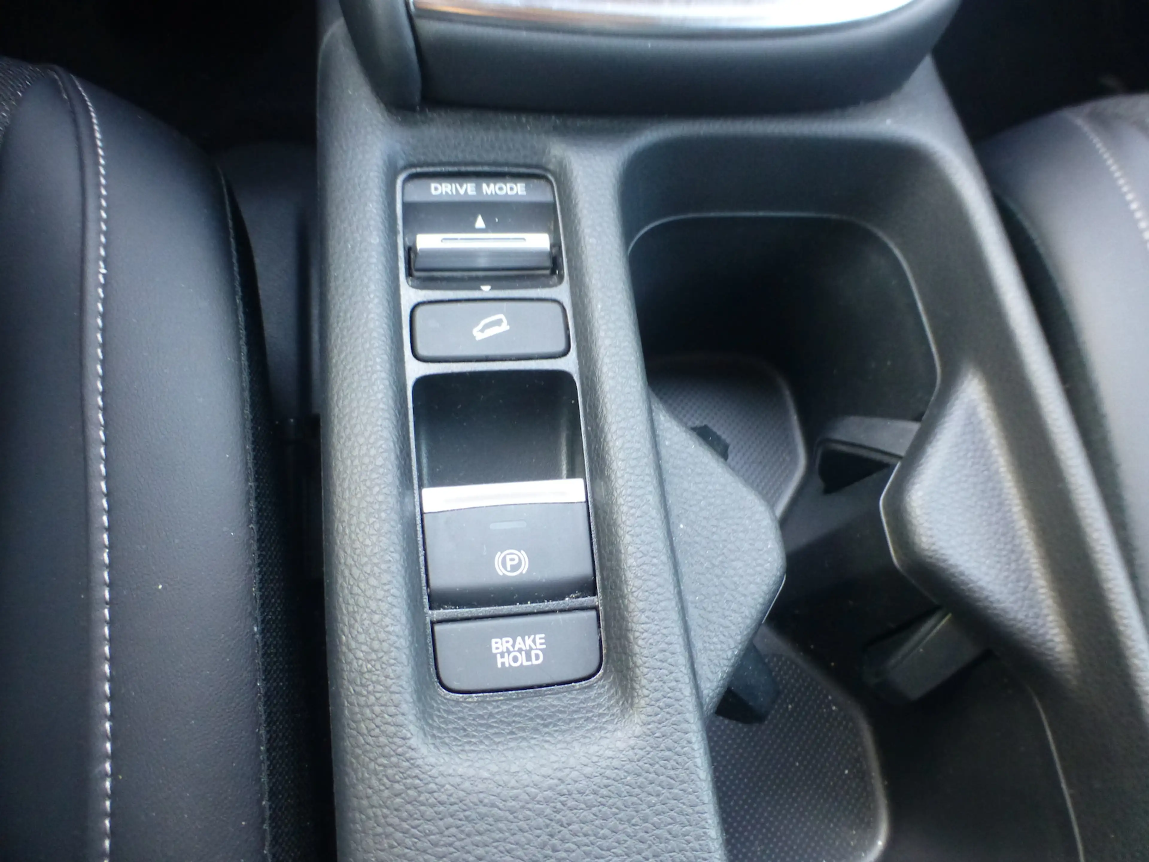 Honda HR-V e:HEV 1,5 i-MMD Hybrid Advance NAVI — photo 4