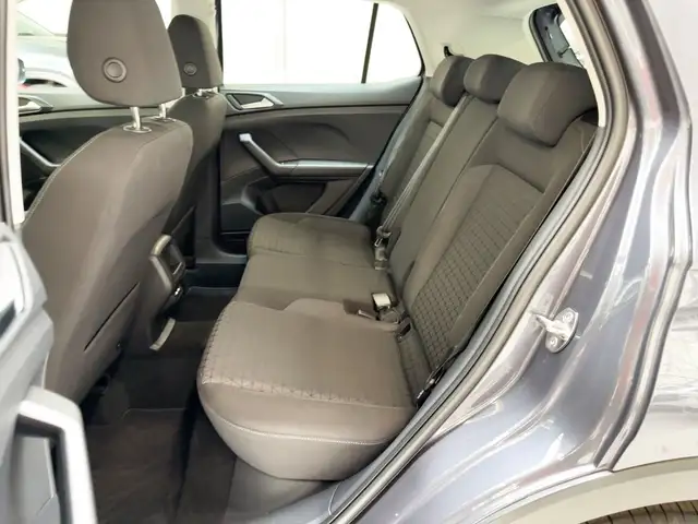 Volkswagen T-Cross view 15