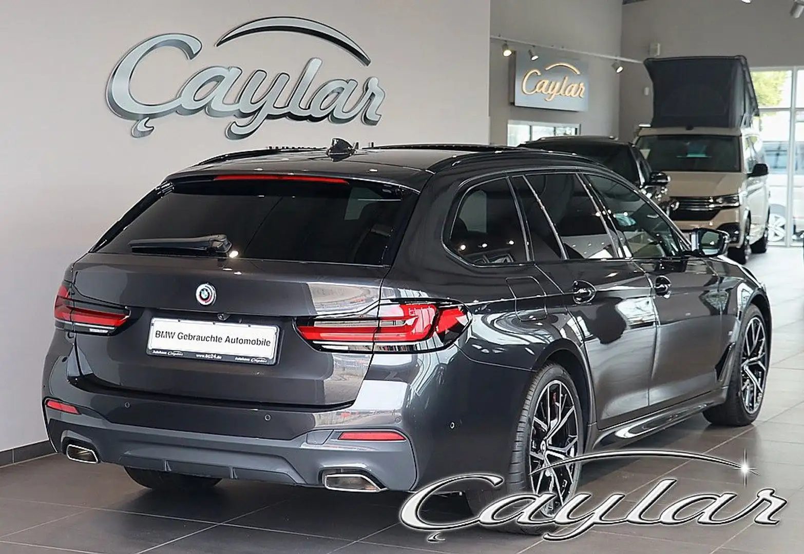 BMW 540 iX TOUR M SPORT LASER PANO KOMFORTSITZE 360° Grijs - 2
