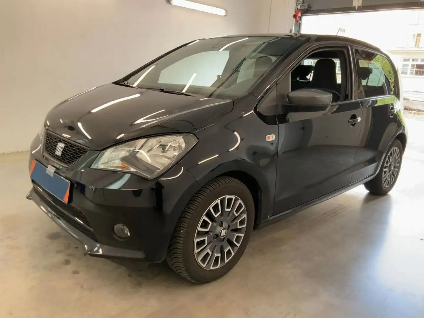 SEAT Mii Seat 1.0 Chic AUTOMATIK*PANO*PDC*SHZ Schwarz - 1