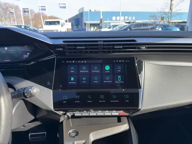 Peugeot 308 view 12