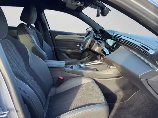 Peugeot 308 view 9