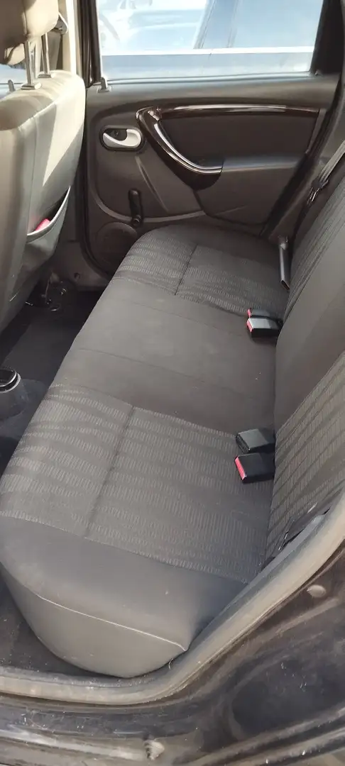 Dacia Duster Duster 1.6 16V 4x2 Laureate Schwarz - 2