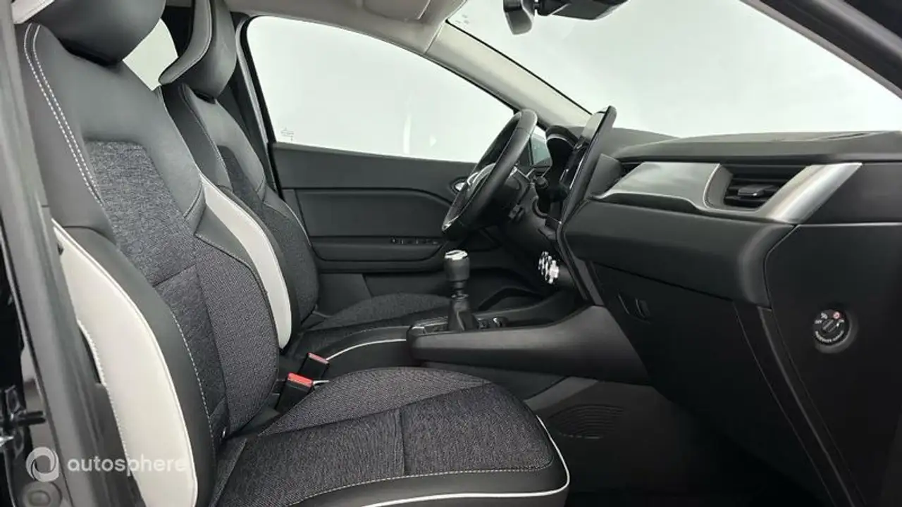 Renault Captur — photo 15