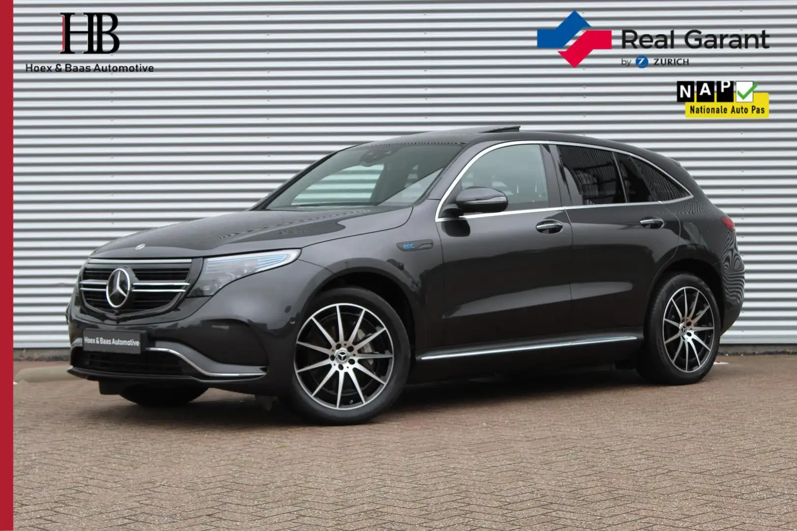 Mercedes-Benz EQC 400 4MATIC AMG 80 kWh Schuifdak/Burmester/Memory Grijs - 1