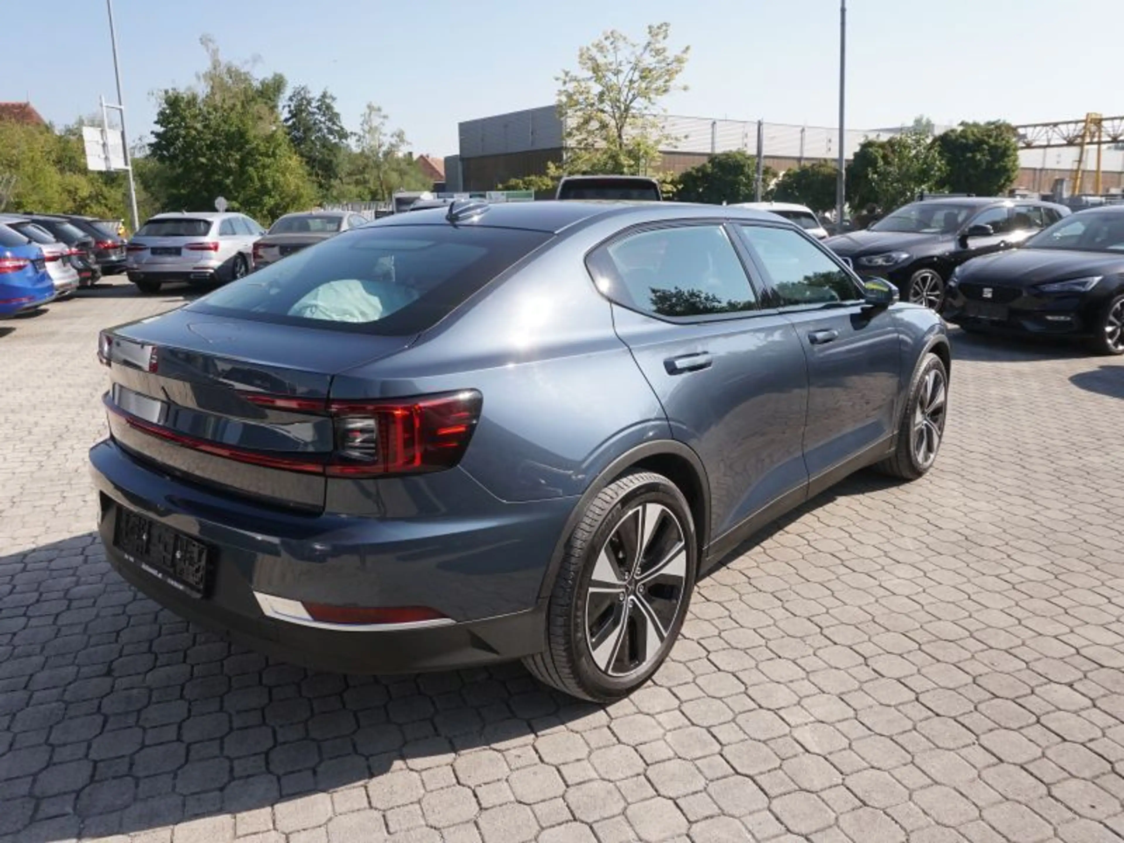 Polestar 2 Long Range 78kWh Dual Motor *ALLRAD+19"ALU+LED* — photo 4