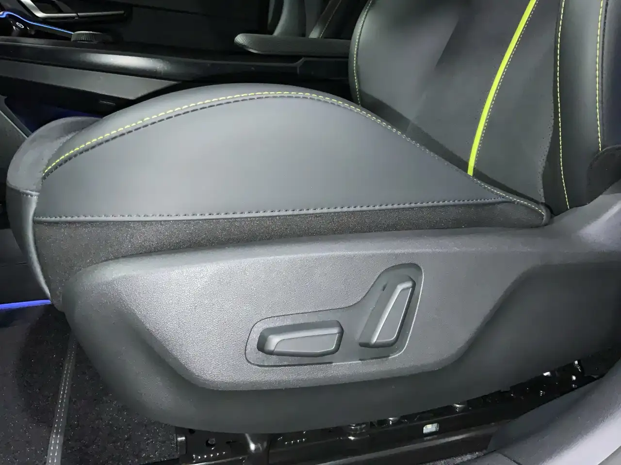 Kia EV6 GT 84 kWh 478 kW Allradantrieb Sports Utility Vehi 19