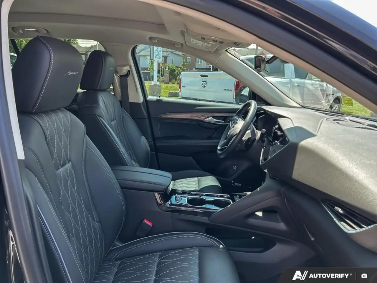 Buick Envision снимка Buick Envision