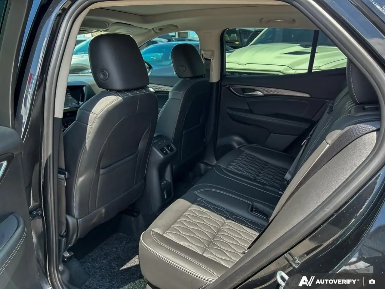 Buick Envision снимка Buick Envision