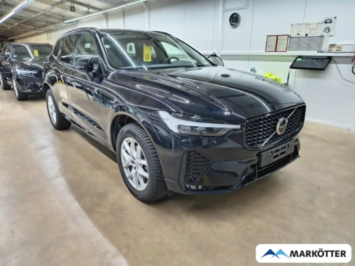 Volvo XC60 B5 AWD Plus Dark 360CAM/BLIS/ACC/GOOGLE Schwarz - 2