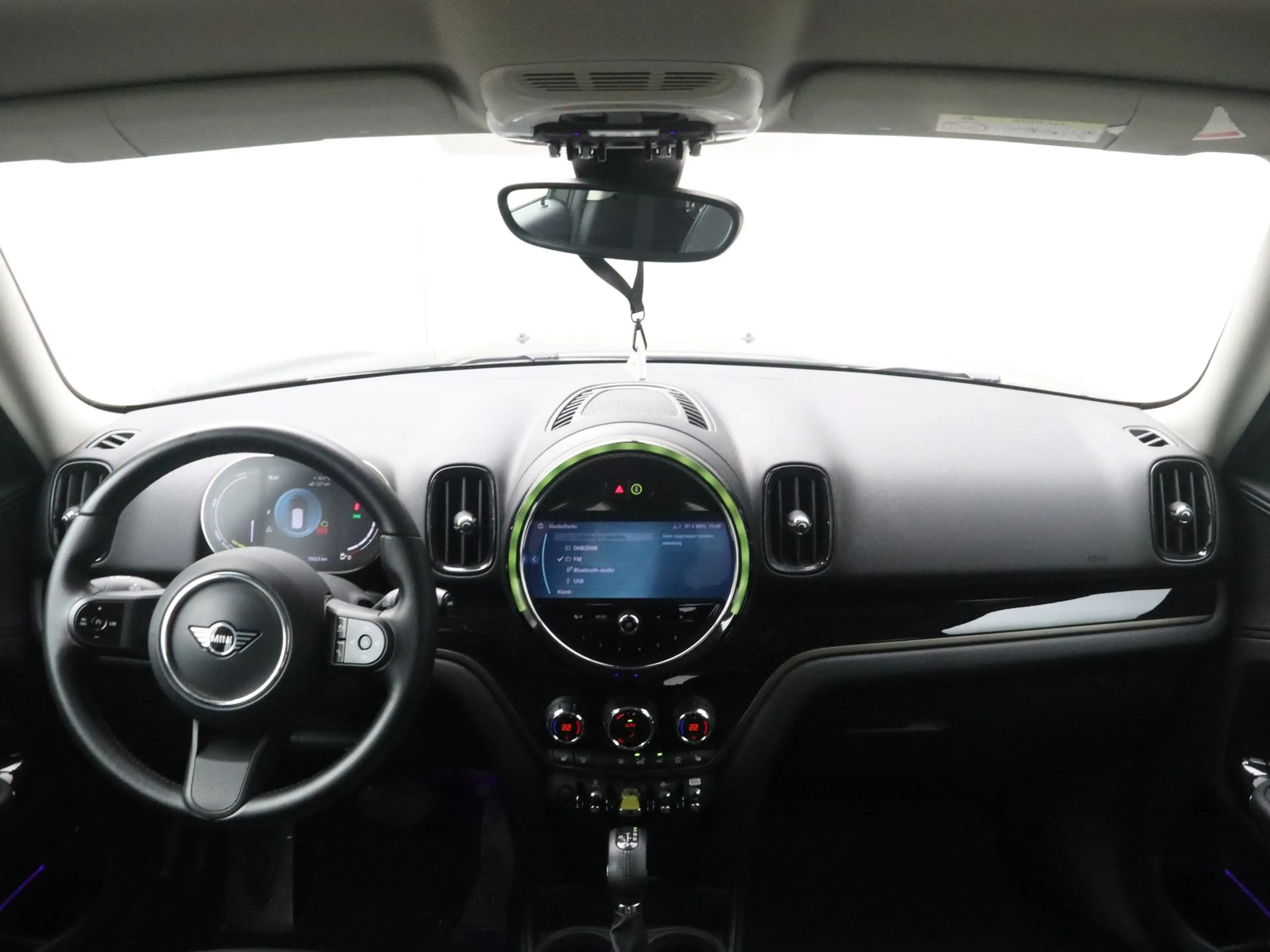 MINI Cooper SE Countryman ALL4 Classic — photo 12