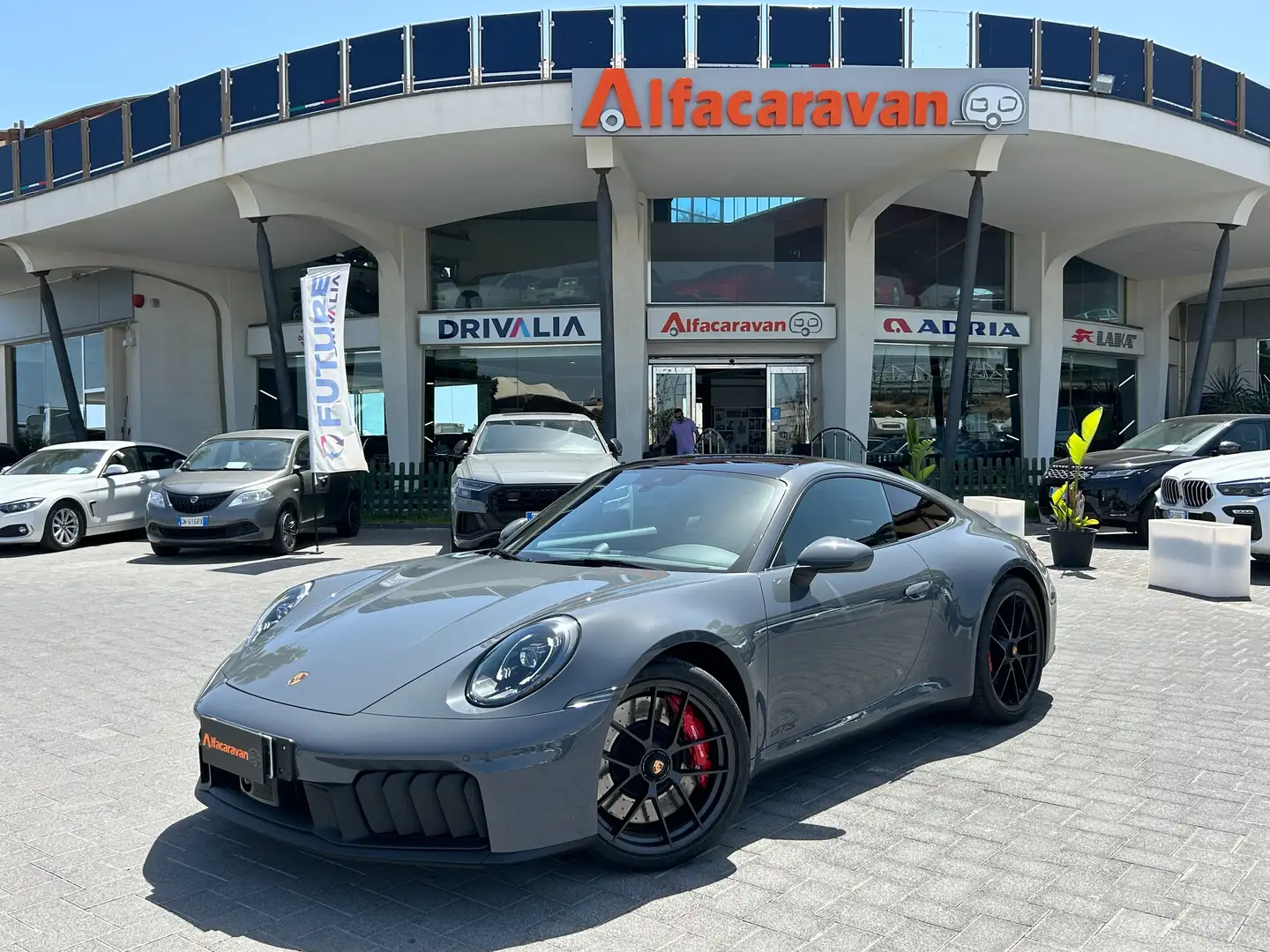 Porsche 992 911 (992.2) Coupe 3.6 GTS 540cv auto KM 0 Grijs - 1