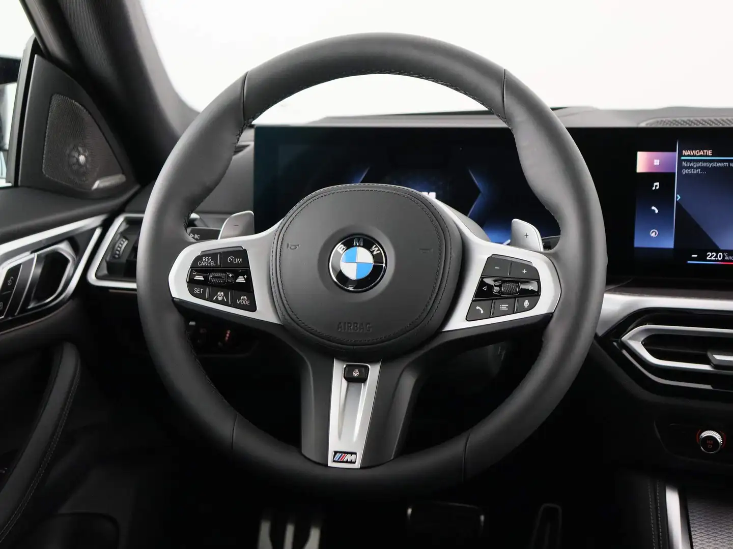 BMW 440 4 Serie Gran Coupé M440i High Executive Zwart - 2