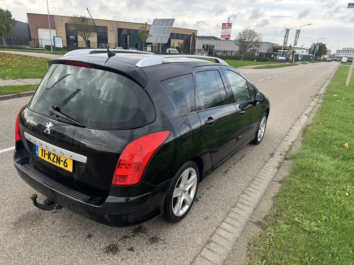 Peugeot 308 1.6 VTi XT Czarny - 2