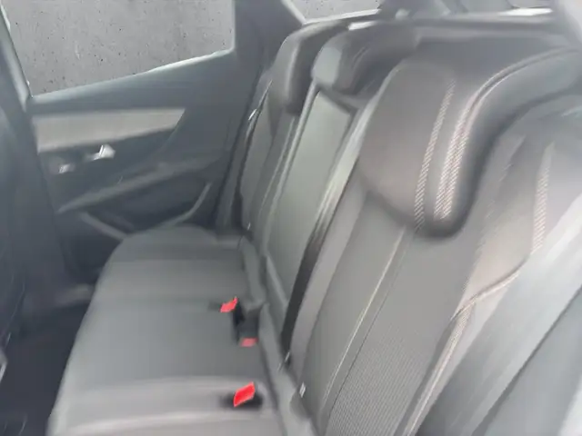 Peugeot 3008 view 8