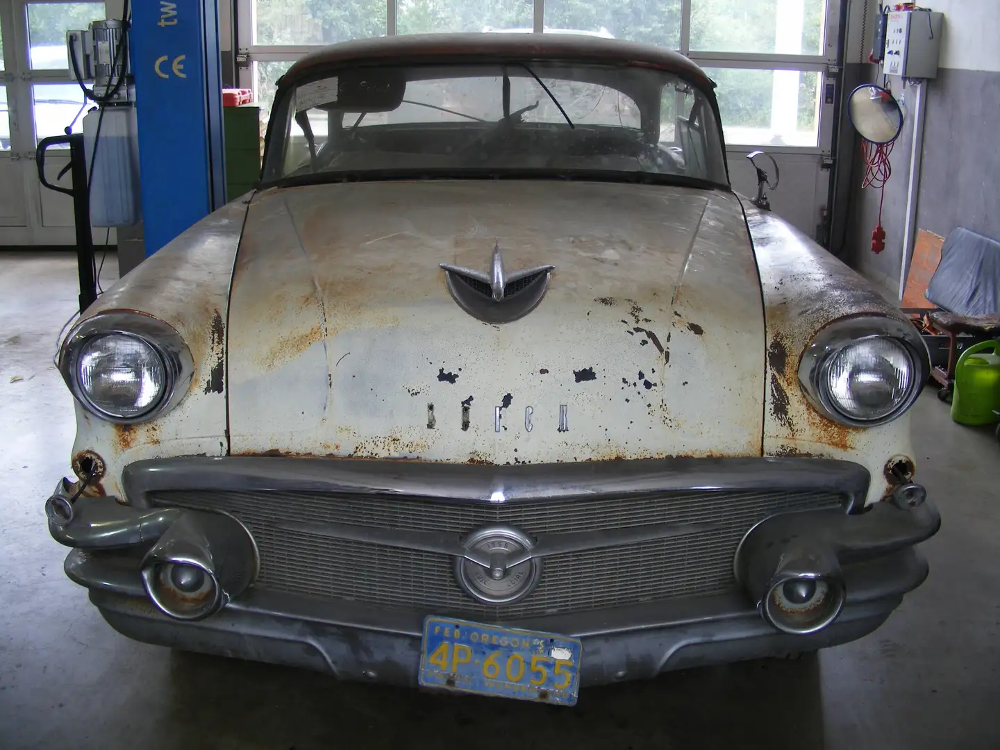 Buick Special 4-Door Hardtop 5.3 V8 Restauration/Teileträger Beige - 1