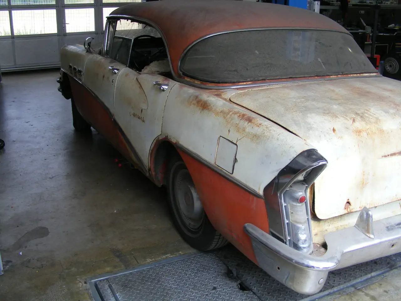 Buick Special 4-Door Hardtop 5.3 V8 Restauration/Teileträger, foto 3