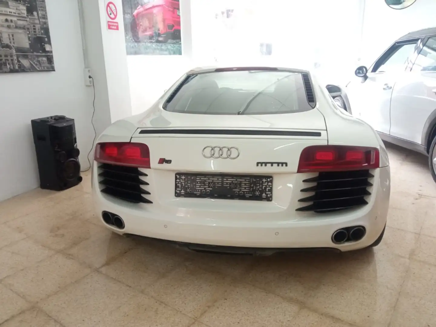 Audi R8 4.2 FSI quattro R tronic Blanc - 2