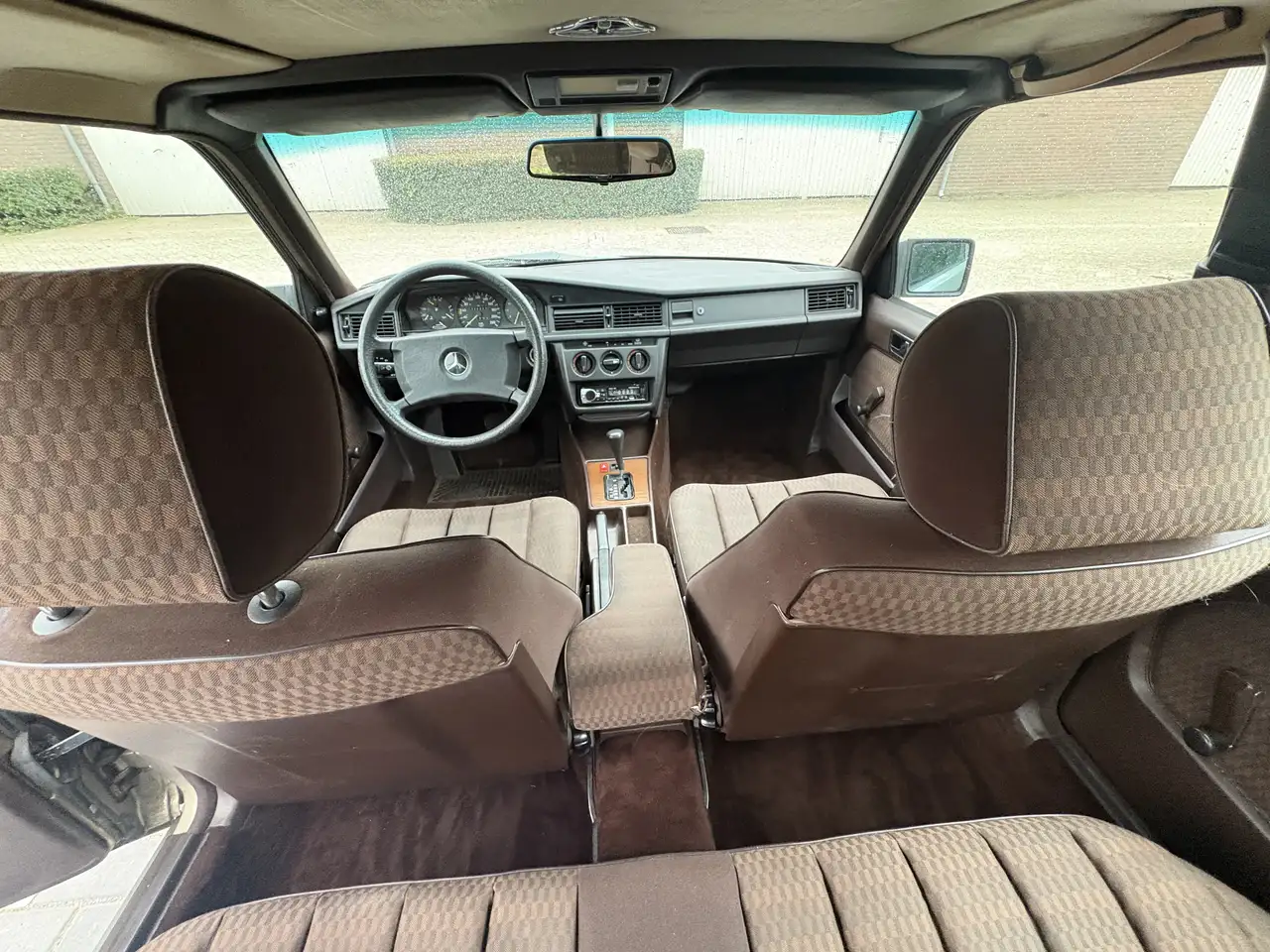 Mercedes-Benz 190 2.0 Automaat / Schuifdak, foto 5
