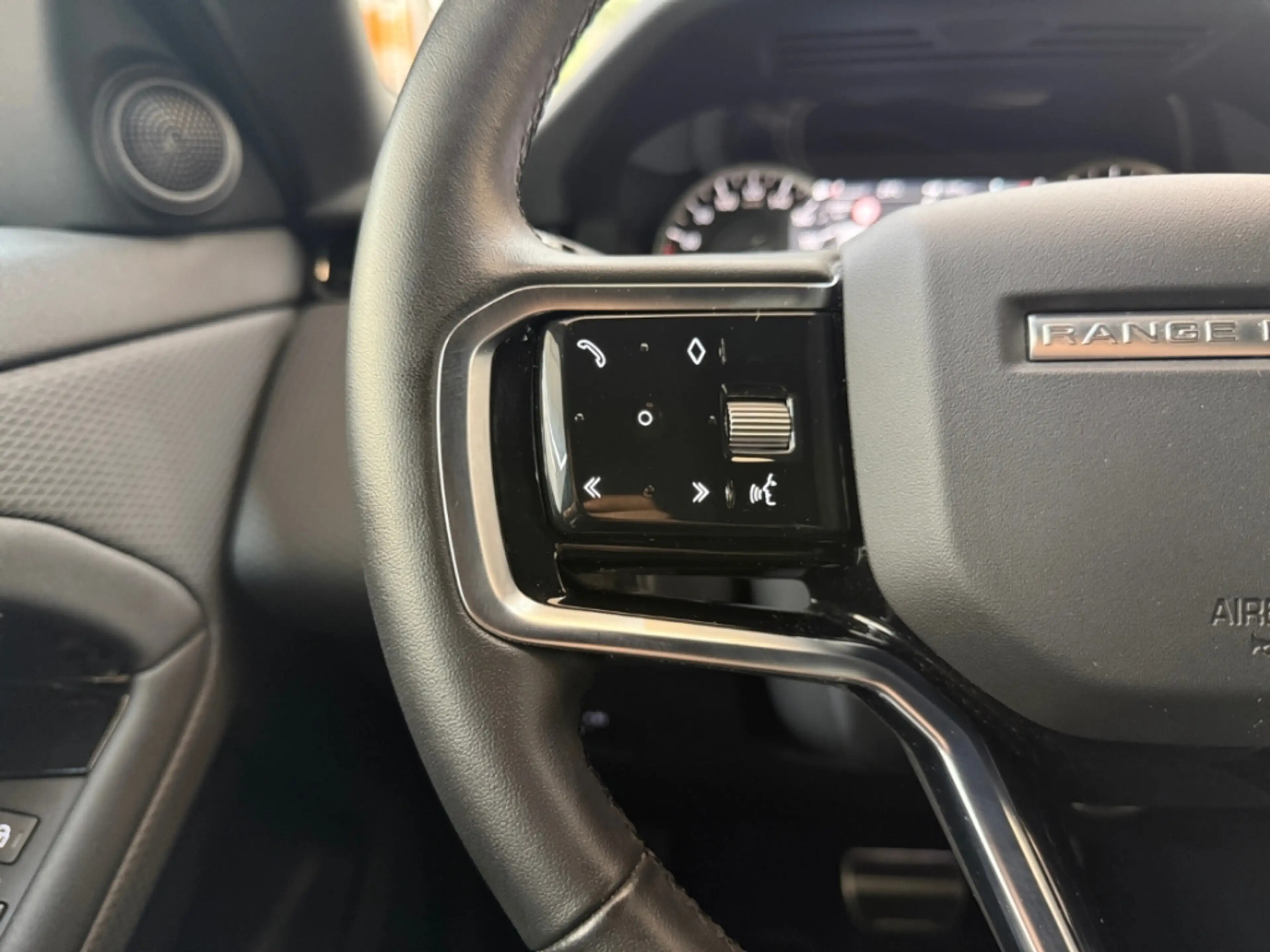 Land Rover Range Rover Evoque R-Dynamic S 4x4 AUTOMATIK ALLWETTER NAV LED AHK DI — photo 15