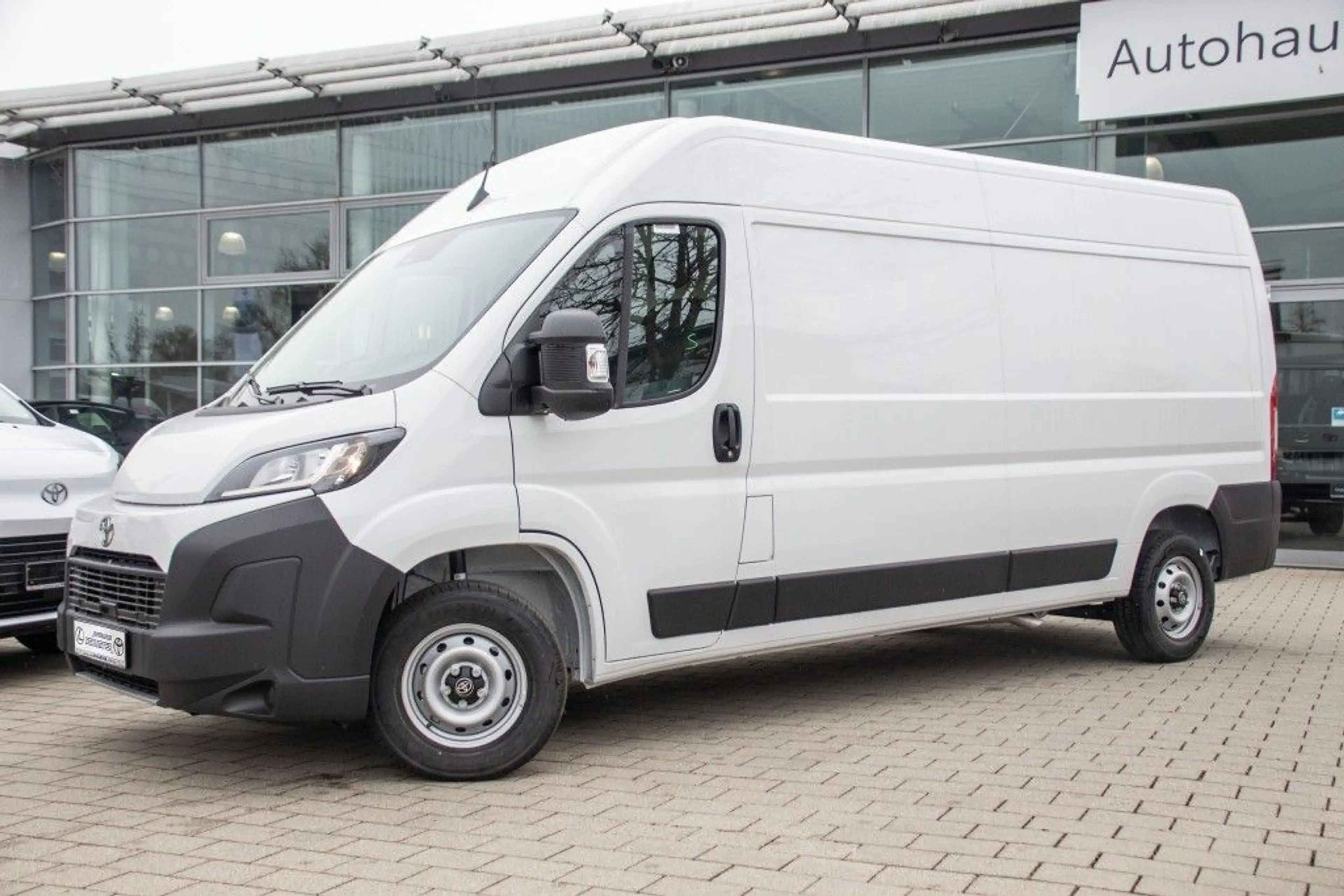 Toyota Proace Max 2.2-l-D 35 L3H2 Work — photo 2
