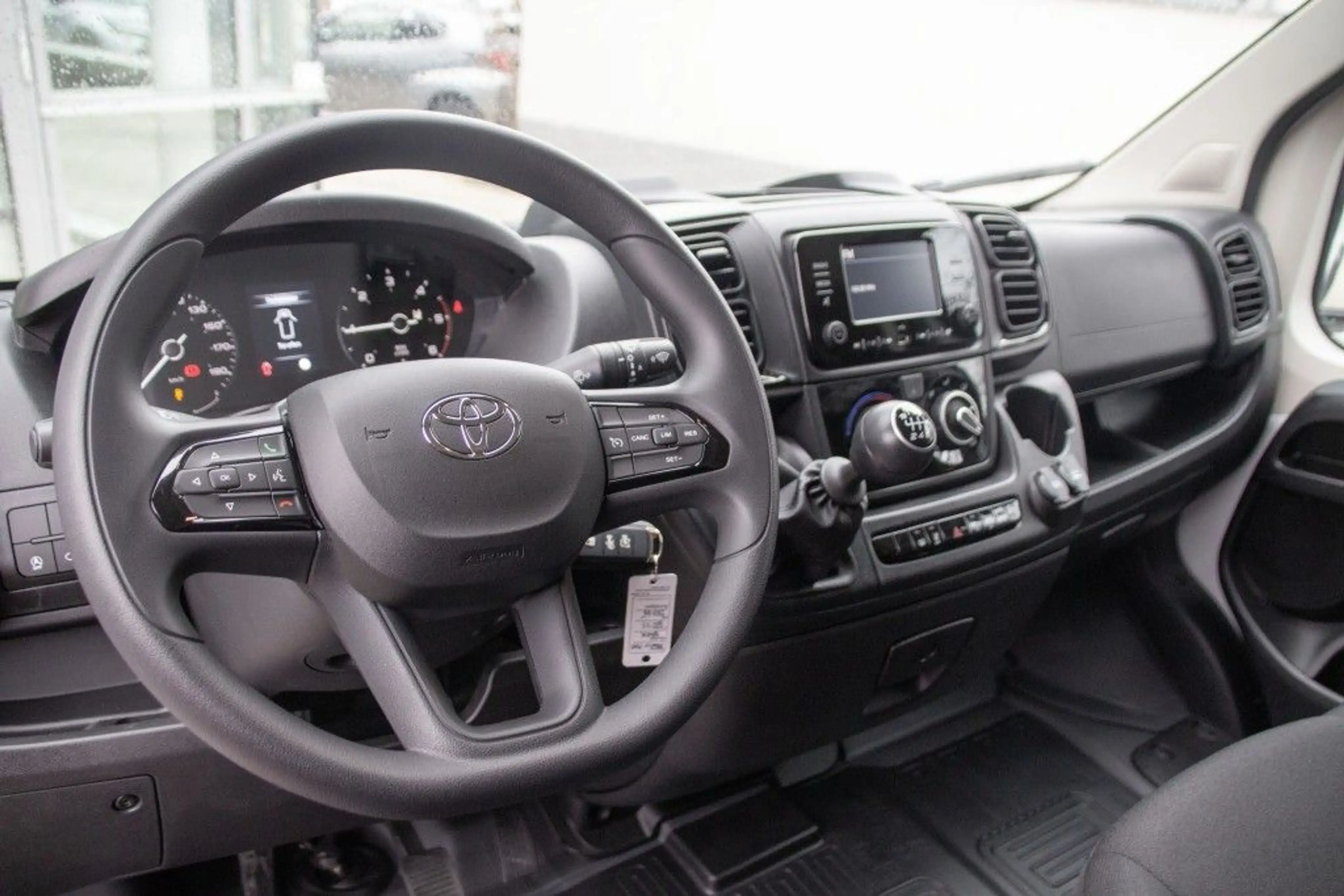 Toyota Proace Max 2.2-l-D 35 L3H2 Work — photo 8