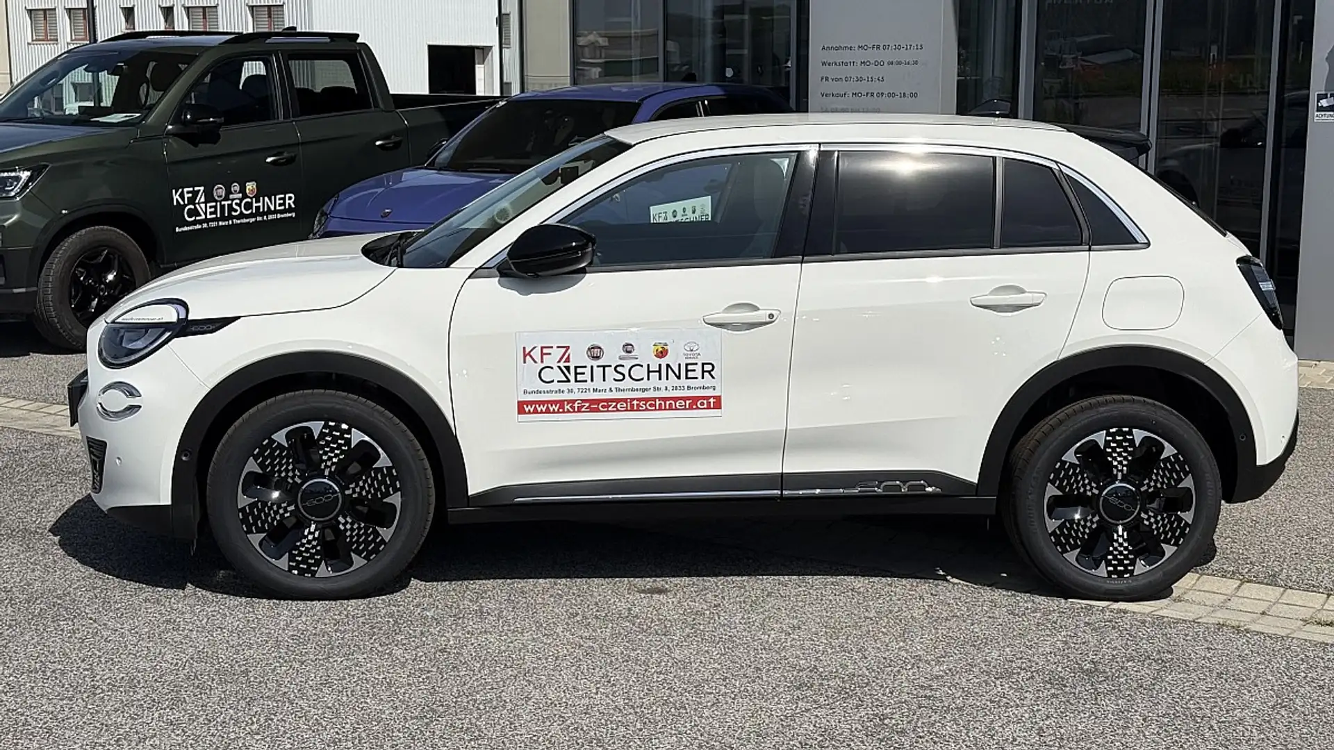 Fiat 600e 600 Elektro La Prima 54 kWh Weiß - 2