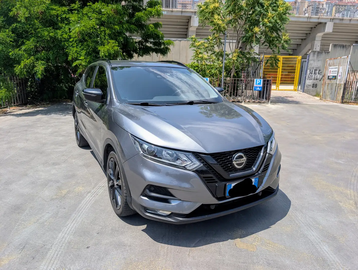 Nissan Qashqai Qashqai II 2017 1.5 dci N-Tec Start 115cv dct Gris - 2