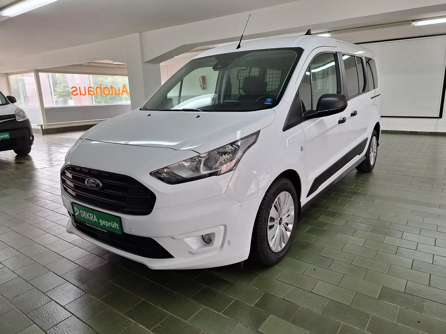 Ford Transit Connect 240 L2 5-Sitzer Blanc - 2