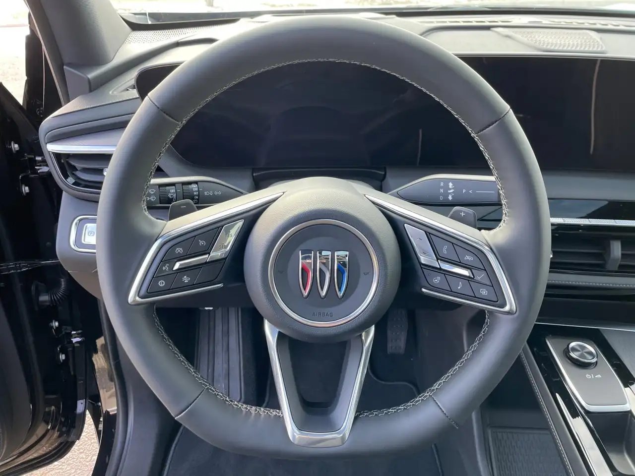 Buick Enclave снимка Buick Enclave