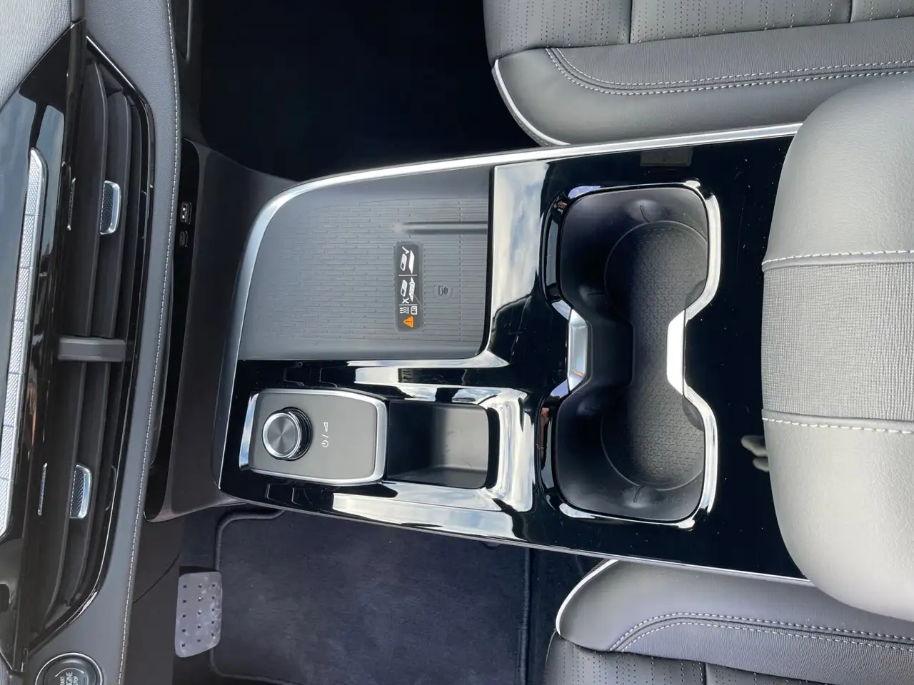Buick Enclave снимка Buick Enclave