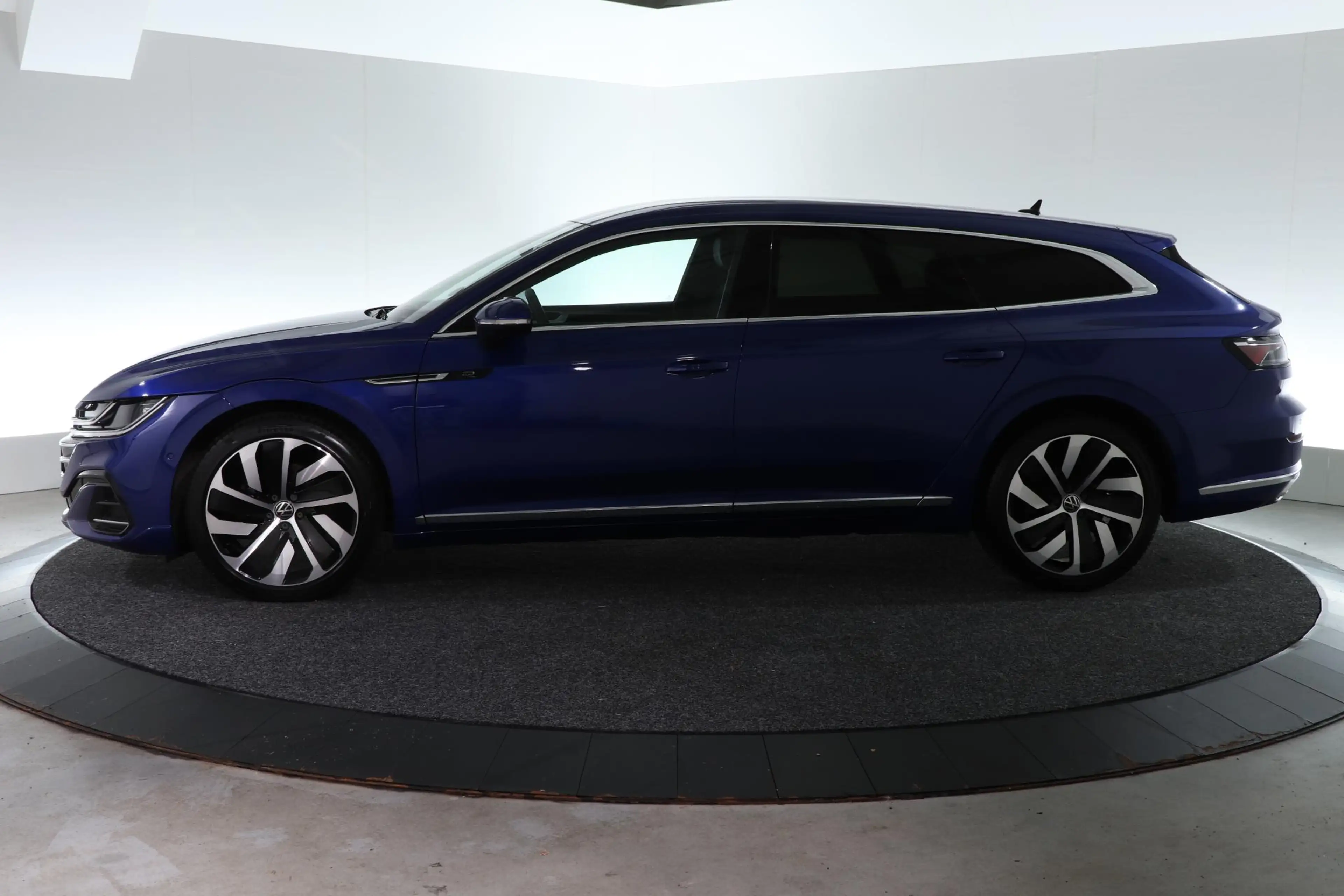 Volkswagen Arteon Shooting Brake 1.4 TSI eHybrid R-Line Business+ | — photo 8