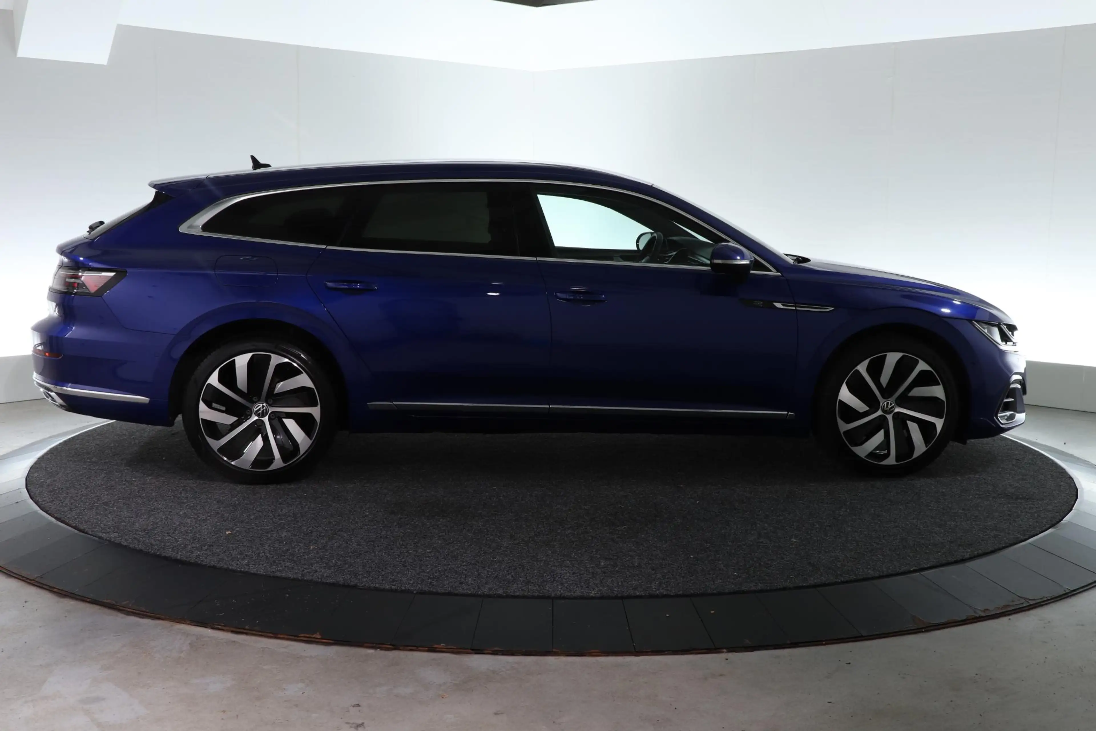 Volkswagen Arteon Shooting Brake 1.4 TSI eHybrid R-Line Business+ | — photo 7