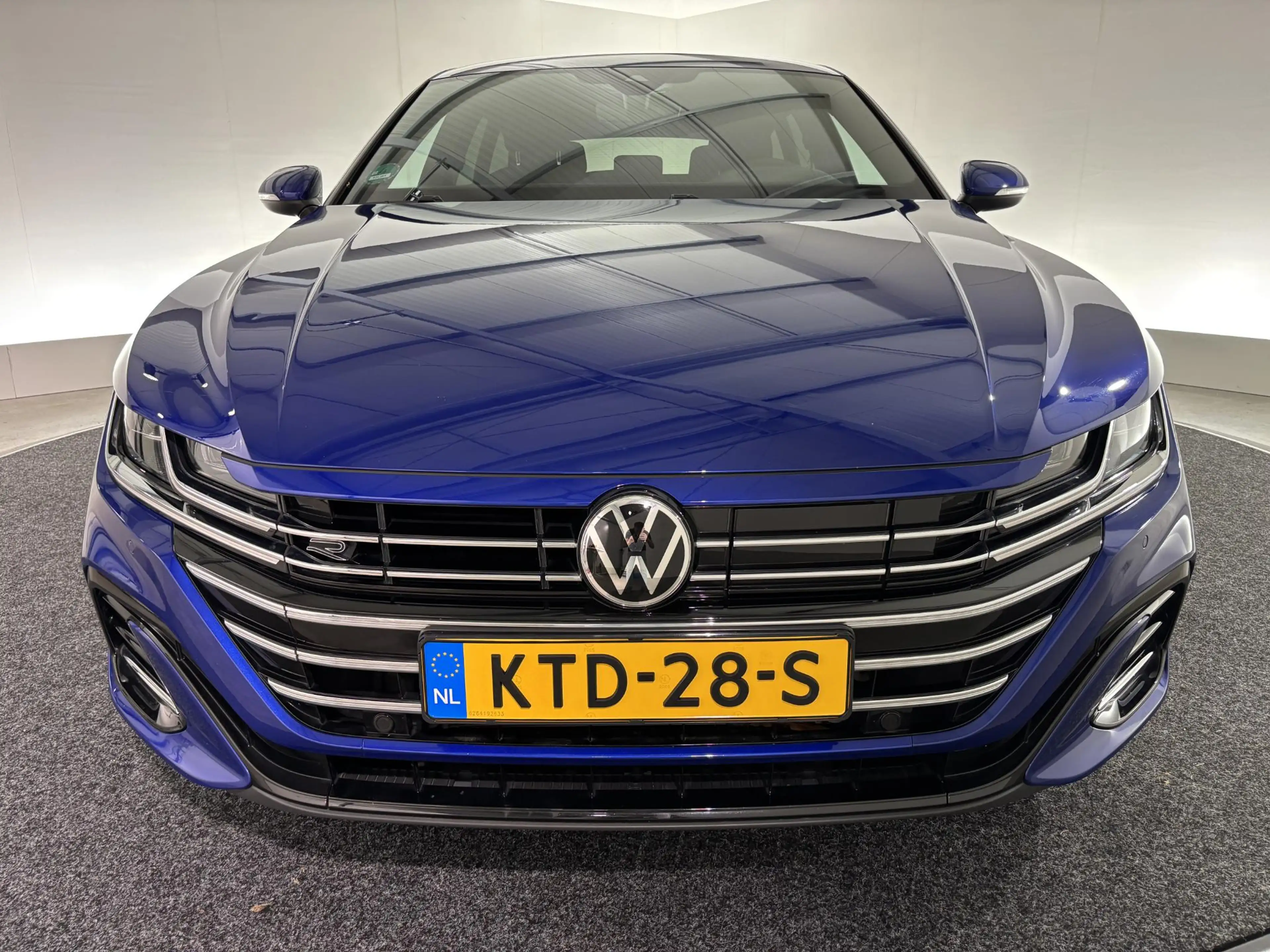 Volkswagen Arteon Shooting Brake 1.4 TSI eHybrid R-Line Business+ | — photo 33