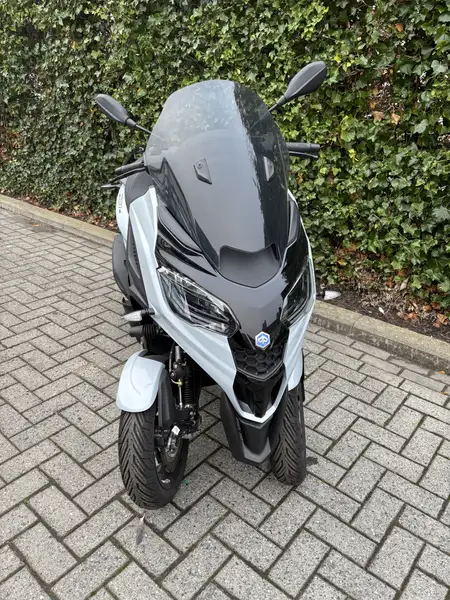 Piaggio MP3 310 - foto 3
