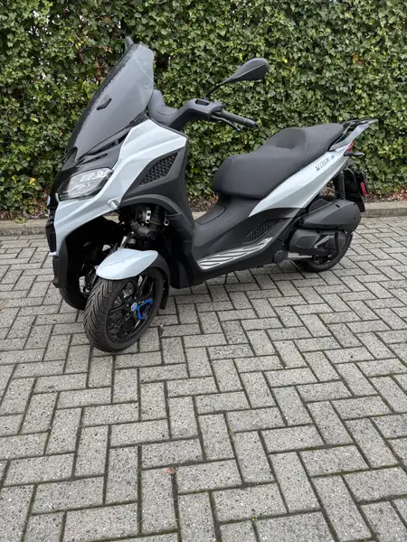 Piaggio MP3 310 - foto 2