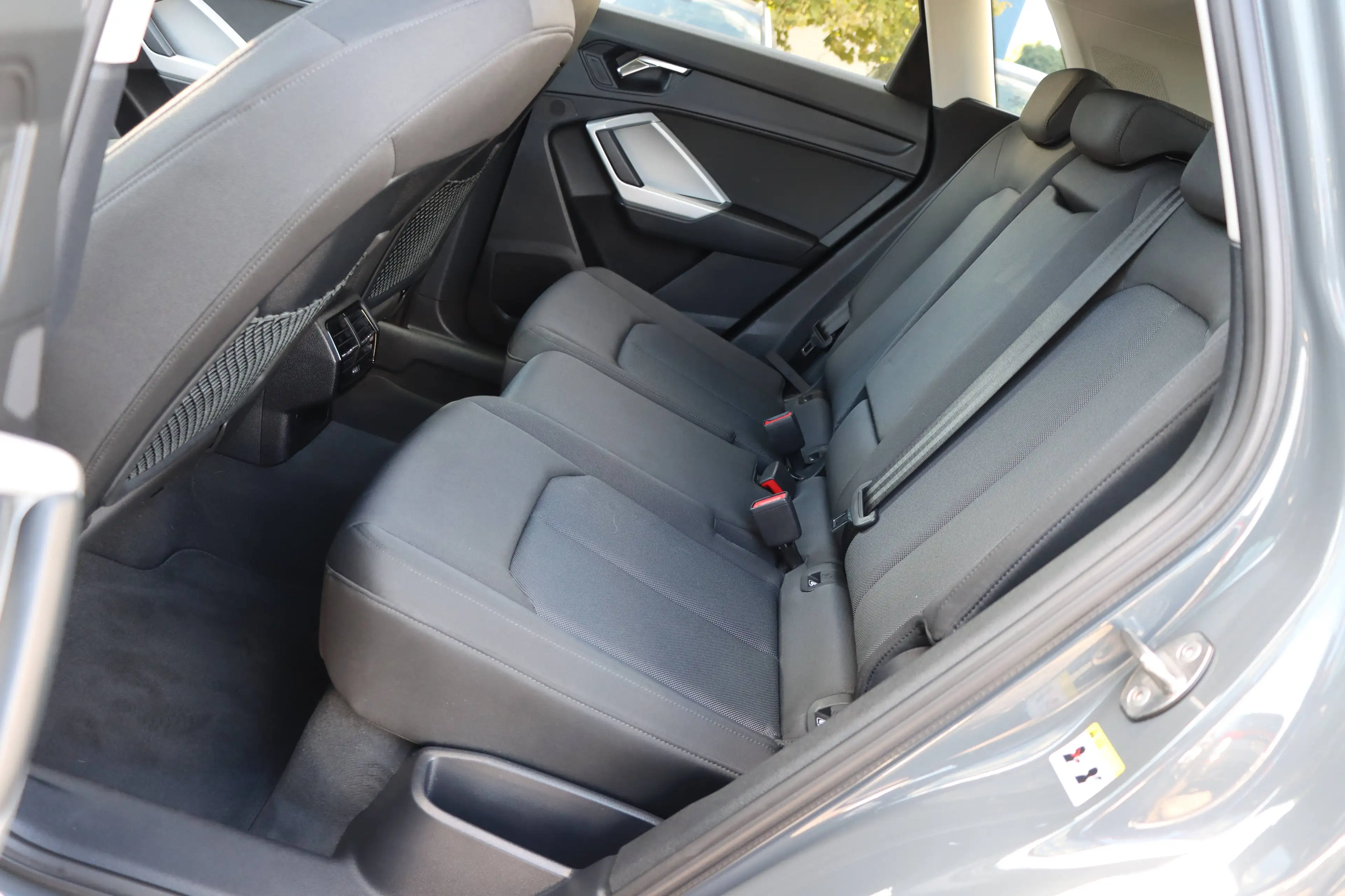 Audi Q3 35 TDI S-tronic | Matrix LED | Assistenz-Paket | Rückfahrkamera | Keyless | 1.Besitzer | — photo 15