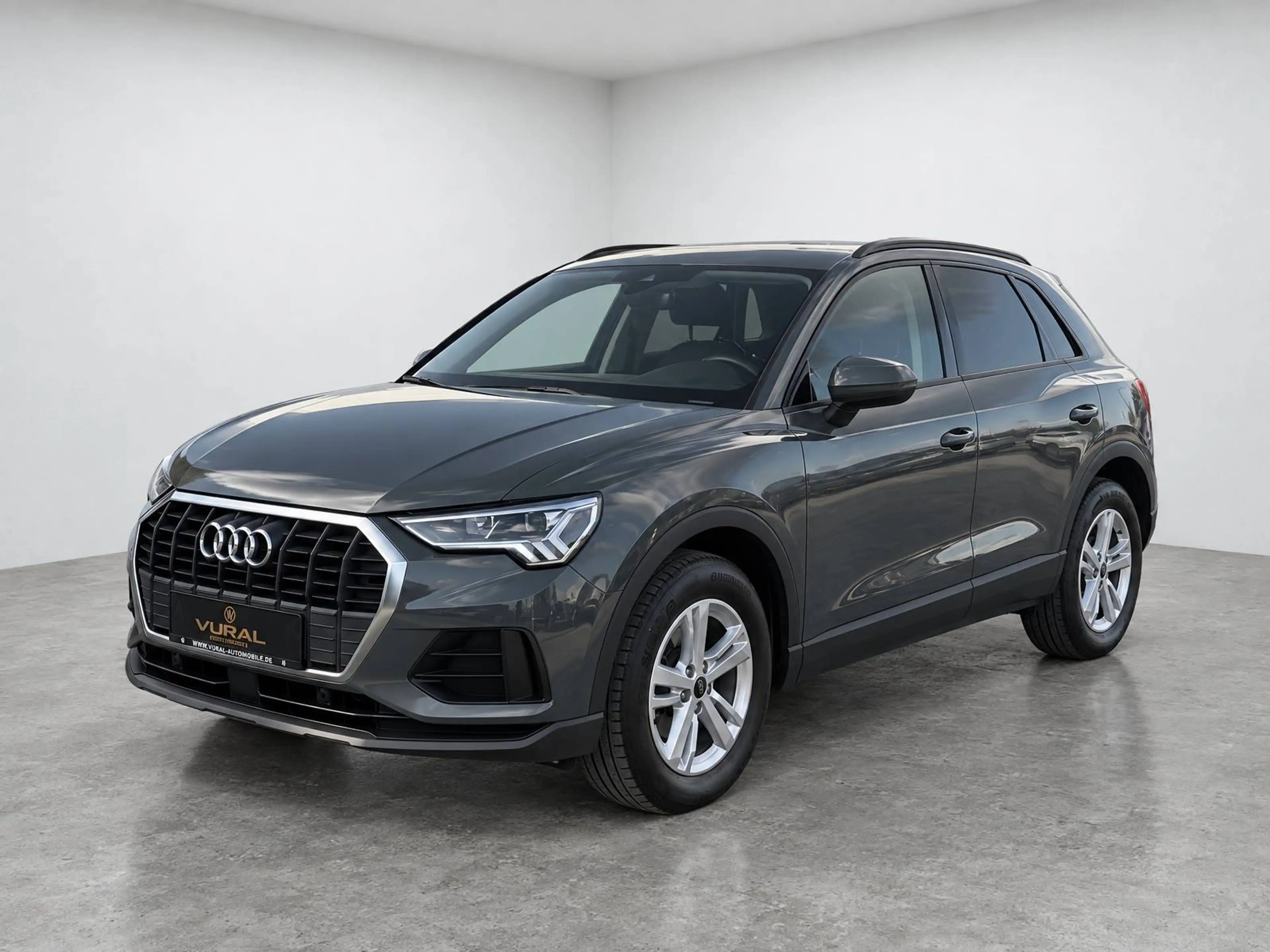 Audi Q3 35 TDI S-tronic | Matrix LED | Assistenz-Paket | Rückfahrkamera | Keyless | 1.Besitzer | — photo 2