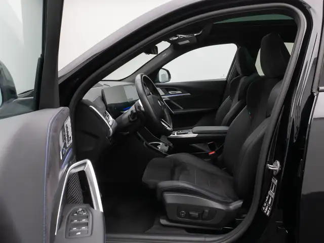 BMW X2 view 19
