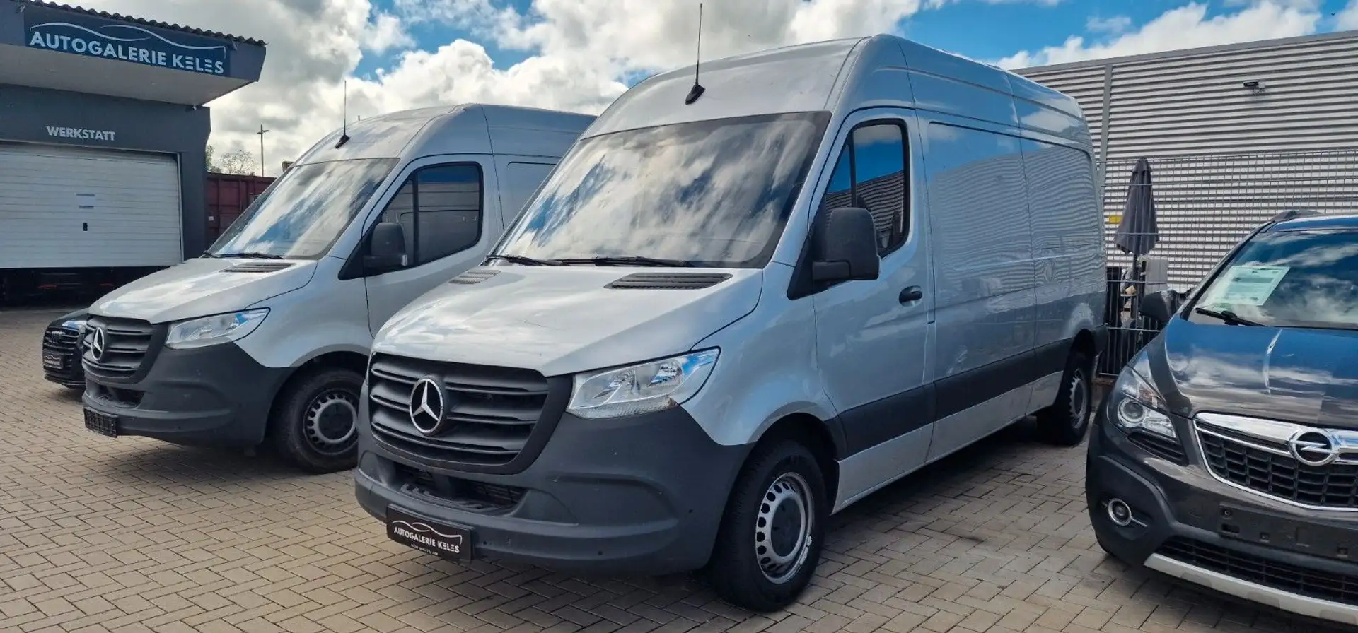 Mercedes-Benz Sprinter III Kasten  214 CDI L2 Autom. KLIMA*KAM Plateado - 1