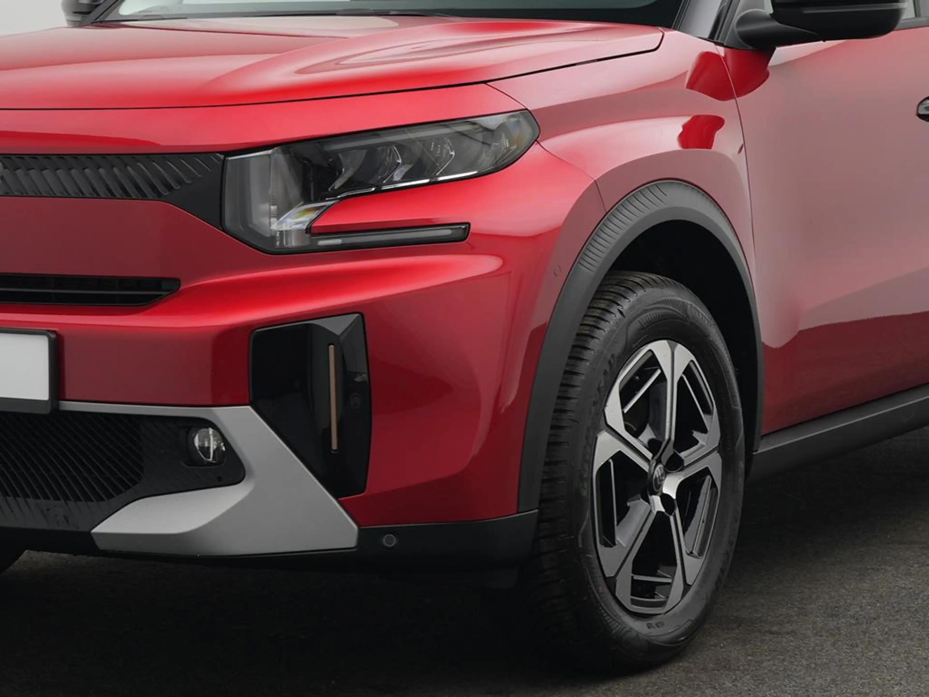 Citroen C3 Aircross Hybrid 145 Doppelkupplung 6-Gang MAX — photo 11