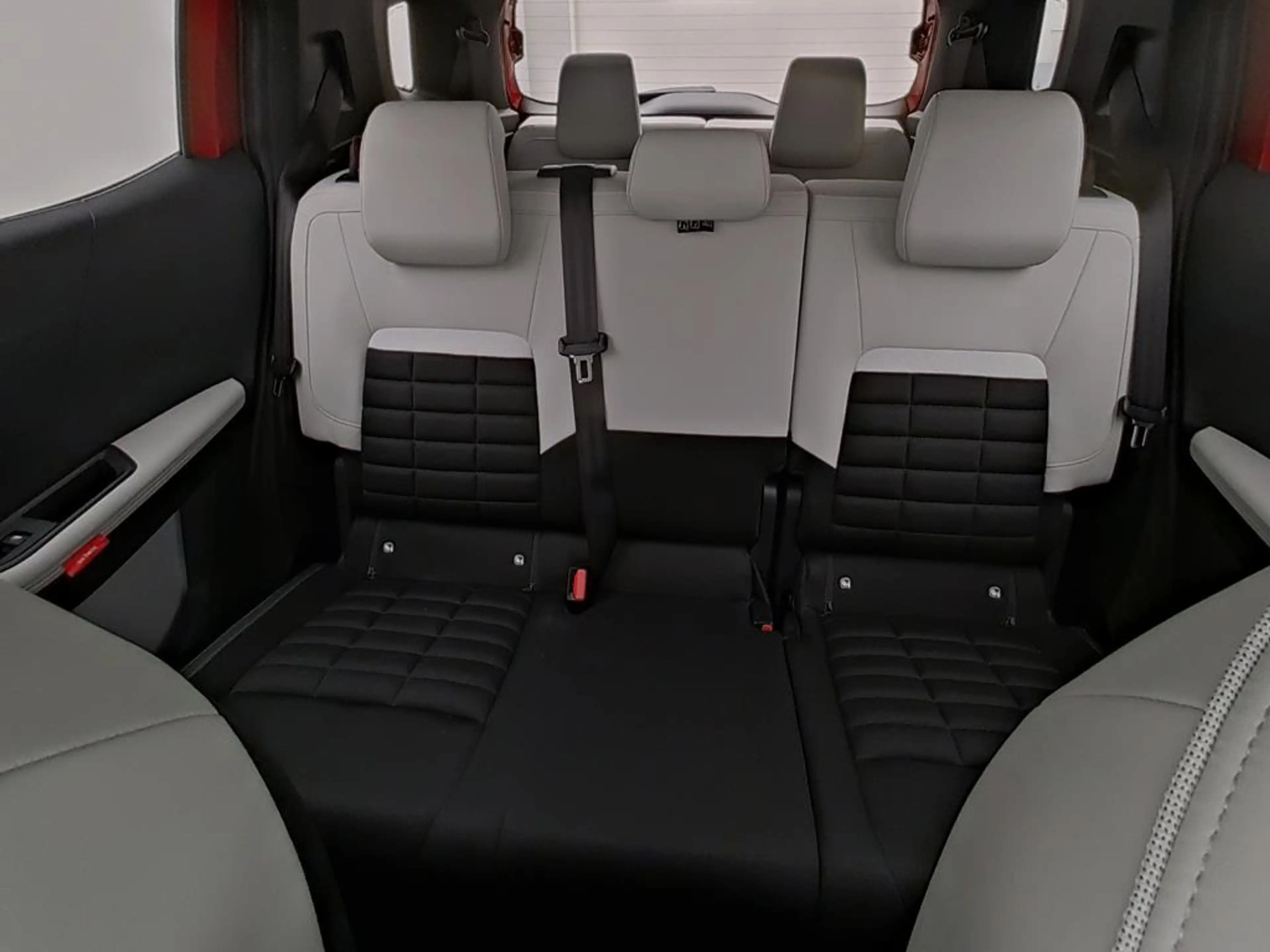 Citroen C3 Aircross Hybrid 145 Doppelkupplung 6-Gang MAX — photo 18