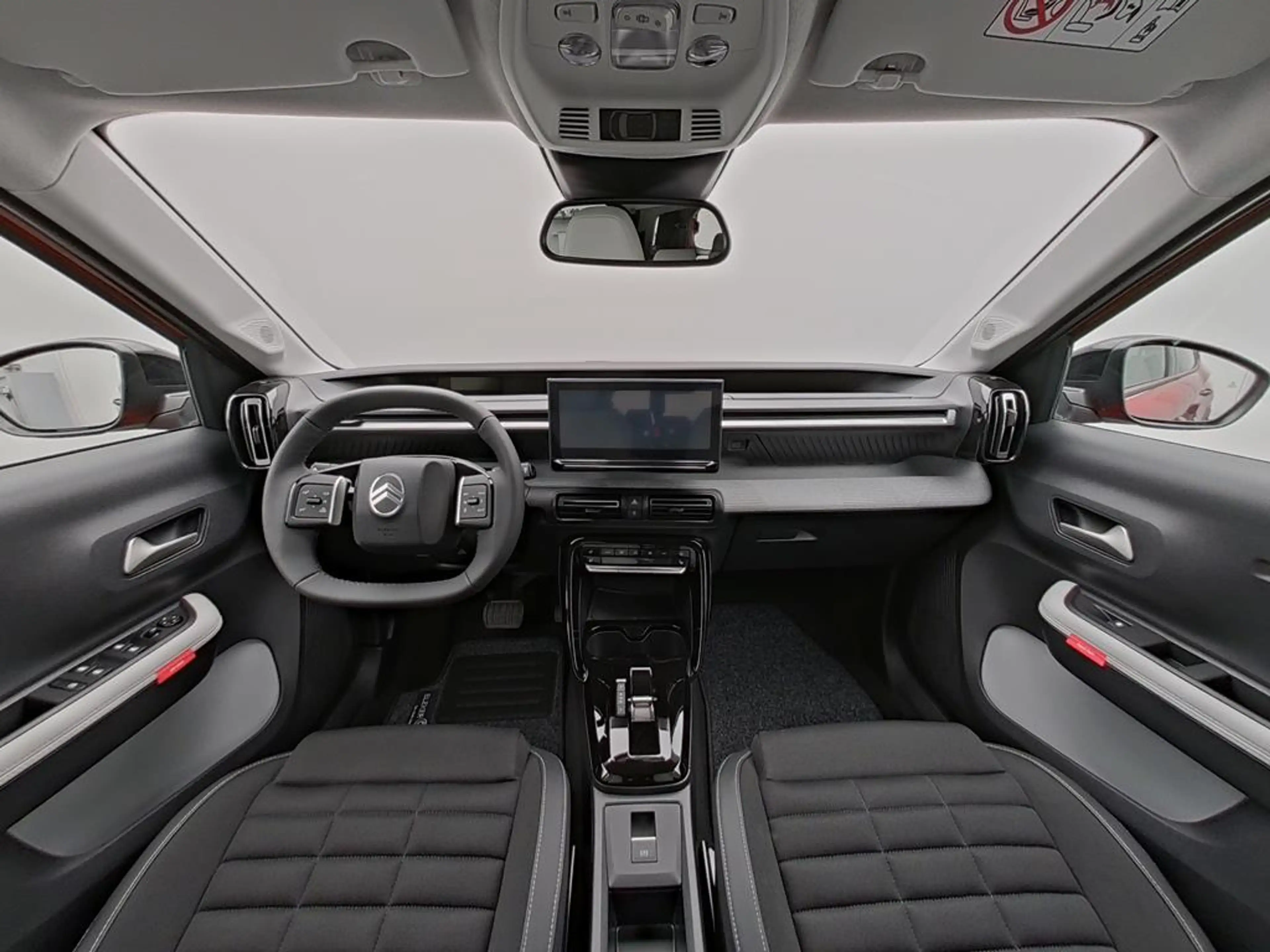 Citroen C3 Aircross Hybrid 145 Doppelkupplung 6-Gang MAX — photo 12