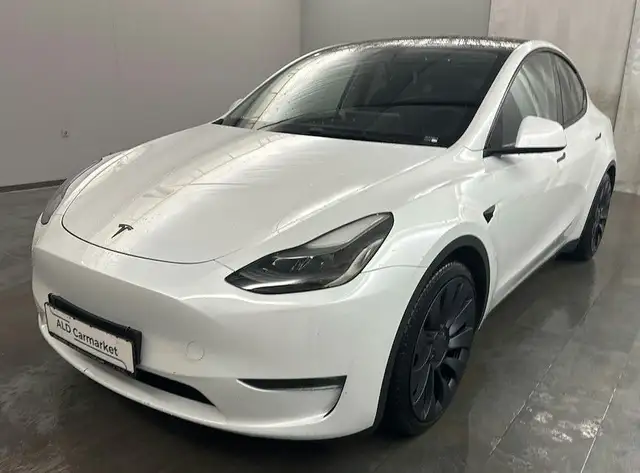 Tesla Model Y Performance Dual AWD # 46tkm # MWST.